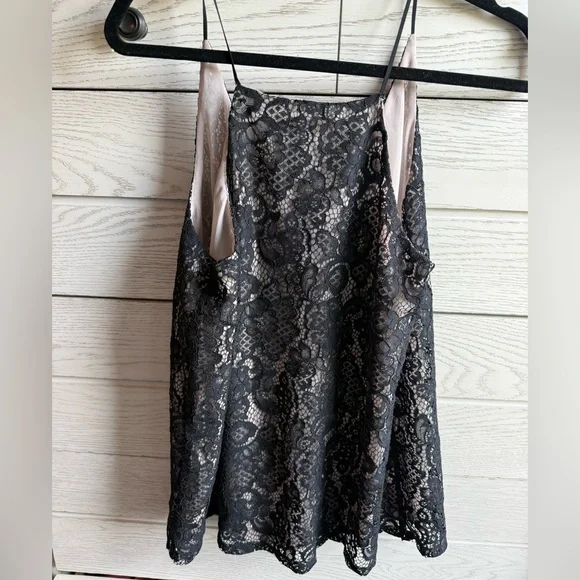 NWT LOFT Black Floral Lace Overlay tank - Picture 3 of 6